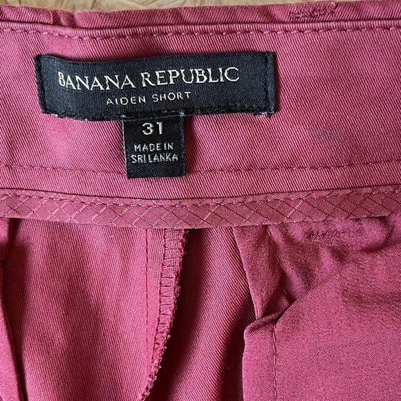 Banana Republic Aiden Luxe Stretch 10” Shorts Men’s Size 31 - Picture 2 of 7
